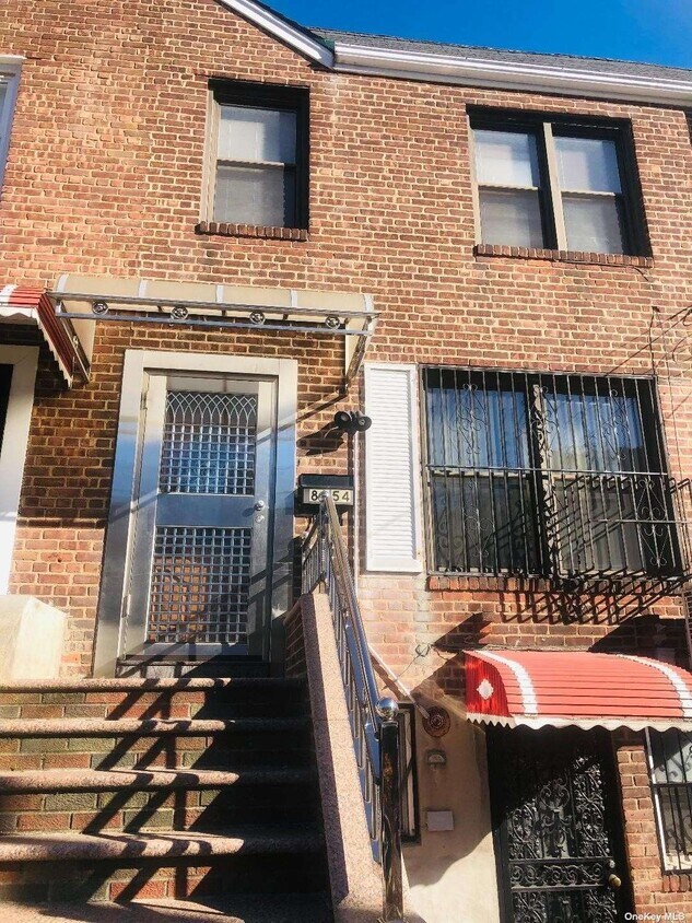 8054 Cornish Ave, Queens, NY 11373 Townhome Rentals in Queens NY