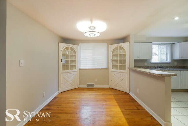 Foto del edificio - Welcome home to this cute 2BR 1.5BA home