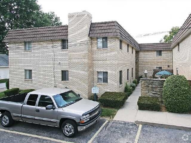Foto del edificio - Auburn Apartments