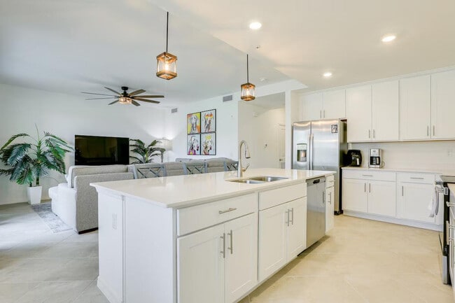 Building Photo - 18461 Copperhead Dr