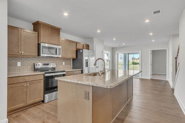Building Photo - Stunning 3-Bedroom Townhome in Arden Woods...