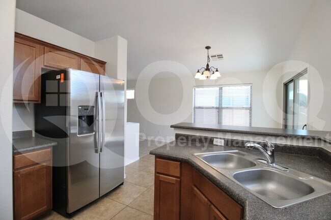 Building Photo - 1125 W Fruit Tree Ln