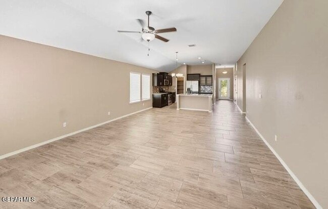 Building Photo - 14824 Tierra Eliana Ave