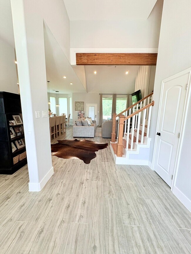 Foto del edificio - 55 Ruskin Dr W