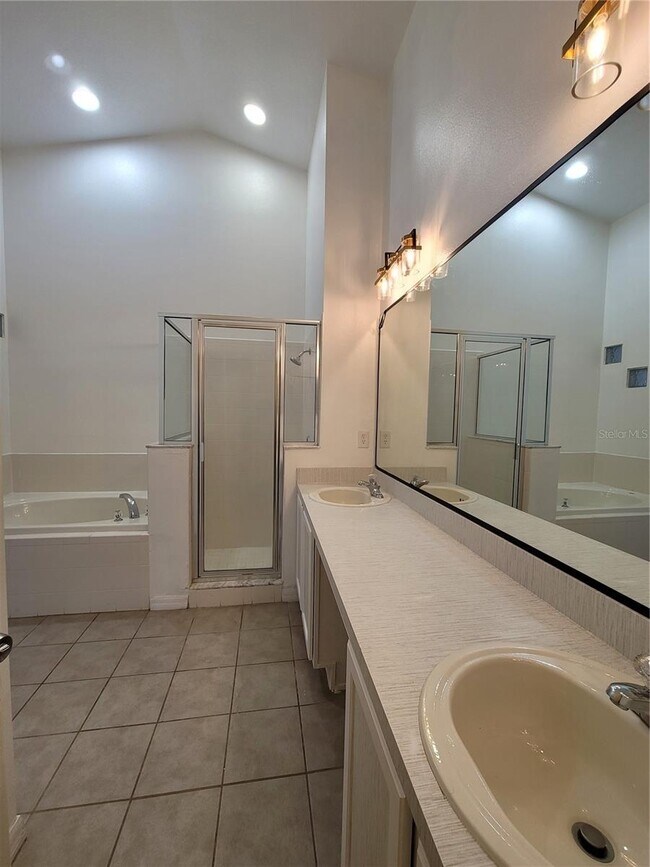 Foto del edificio - 601 Astor Dr