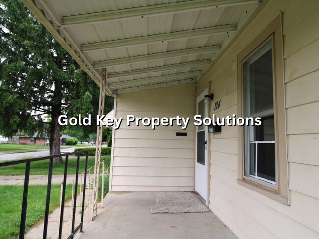Building Photo - Cute 2 BR 1 BA Meadowbrook House with Cent...