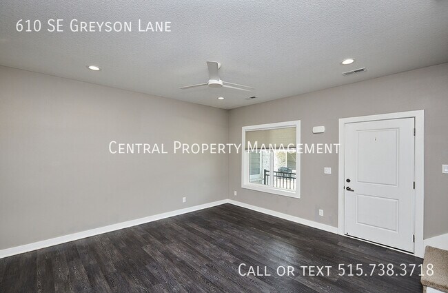 Foto del edificio - 610 SE Greyson Ln
