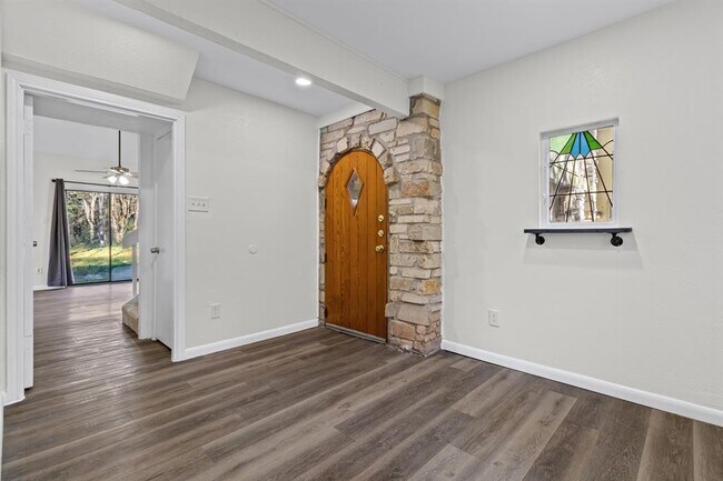 Building Photo - 1713 Cinnamon Path