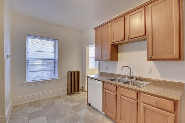 Foto del edificio - 598 Lincoln Ave