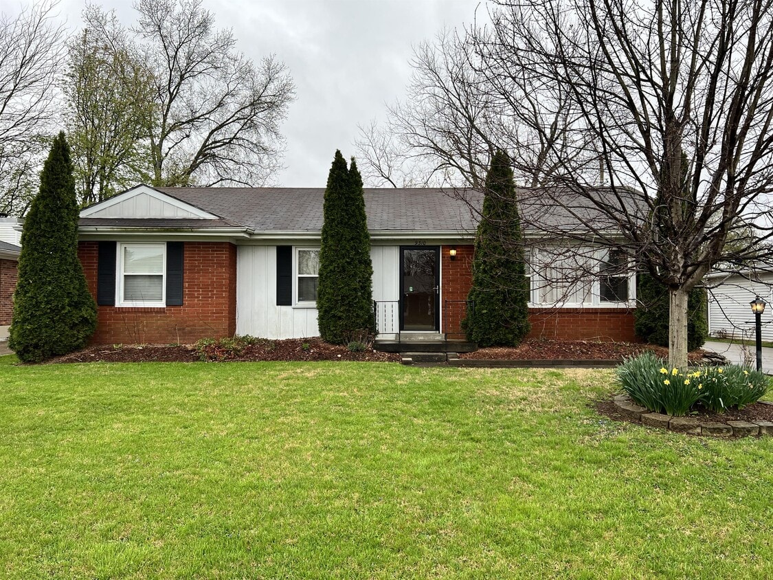Primary Photo - 9310 Habersham Dr