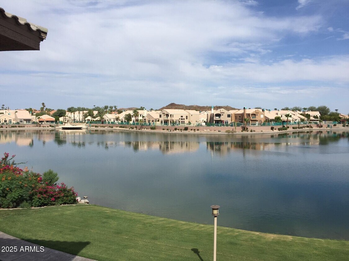 Foto del edificio - 16013 S Desert Foothills Pkwy