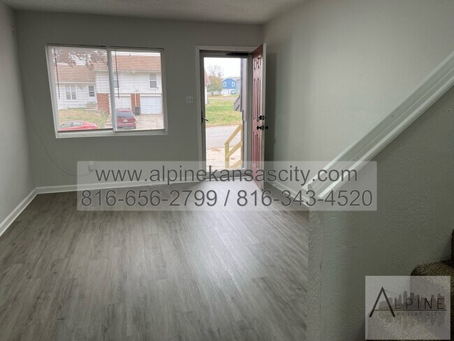 Foto del edificio - Updated Duplex, Fort Osage School District