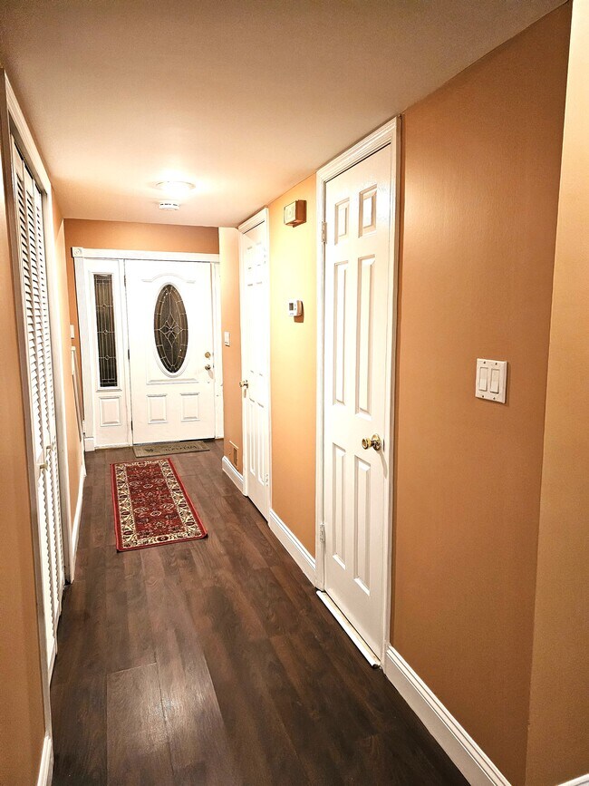 Foto del edificio - 37 Anderson Ct