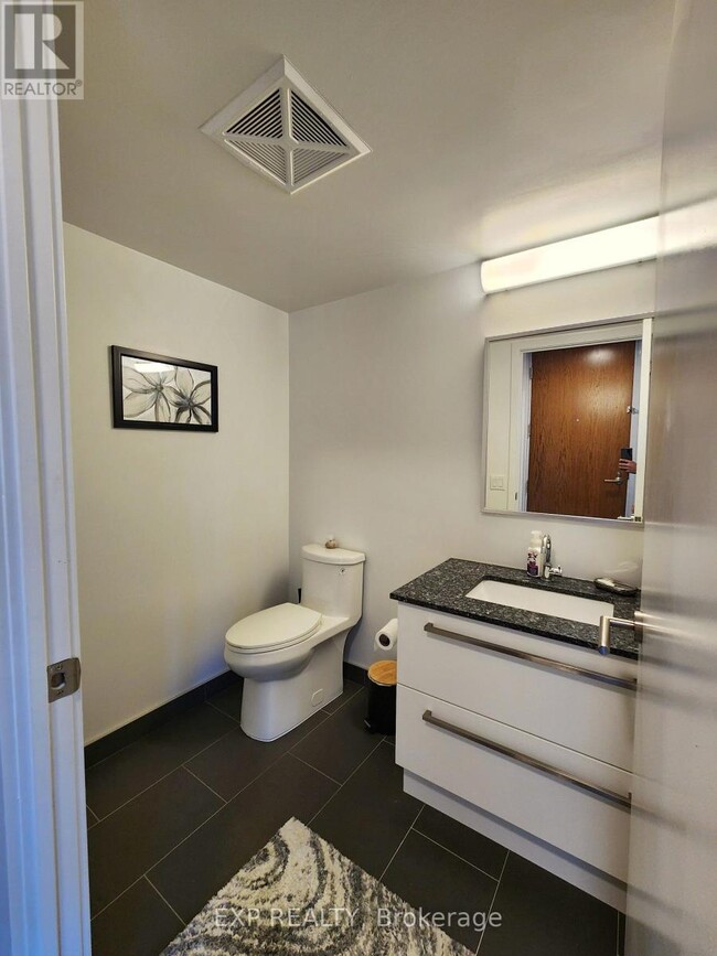 Building Photo - 106 Varna Dr