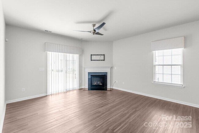 Foto del edificio - 15520 Capps Rd