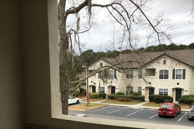 Building Photo - 897 Fording Island Rd