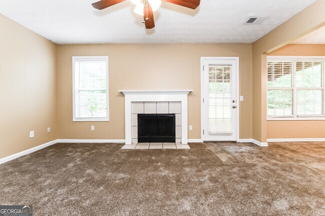 Building Photo - 145 Tara Way