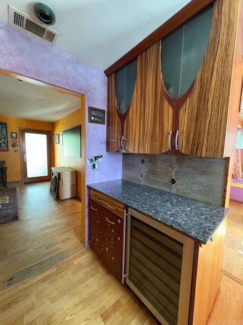 Foto del edificio - 347 Glenmont Dr