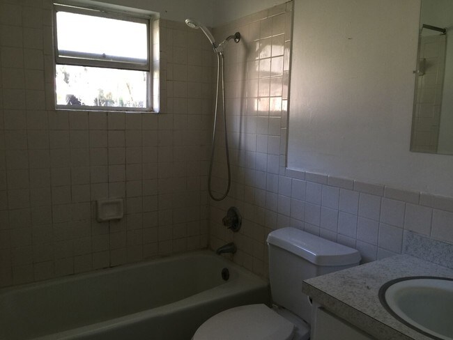 Foto del edificio - 7601 SW 27th Ave