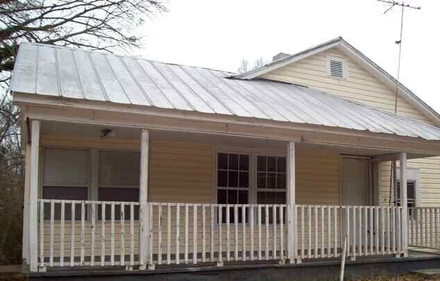 Primary Photo - Home in Buffalo for rent