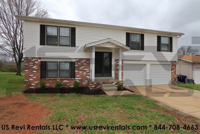 Building Photo - 2255 Central Parkway Dr