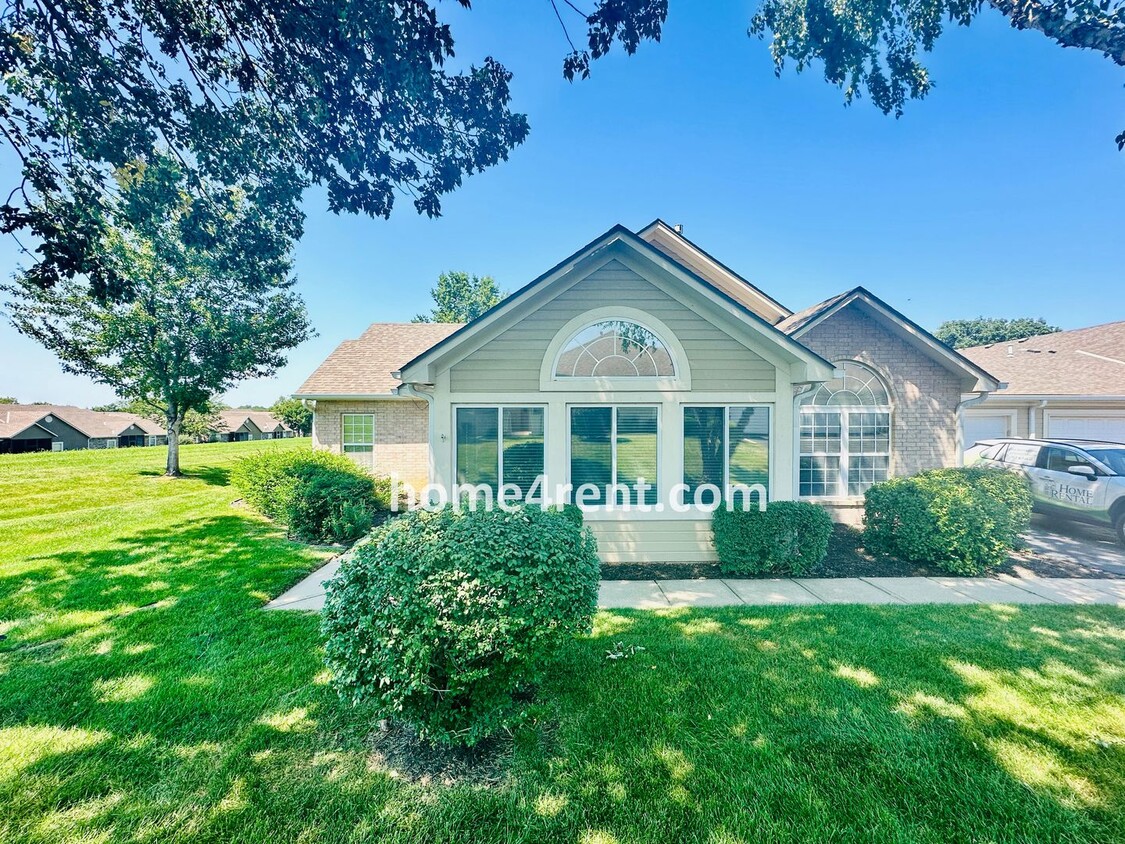 Primary Photo - Maintenance FREE, Ranch Style Townhome w/ ...