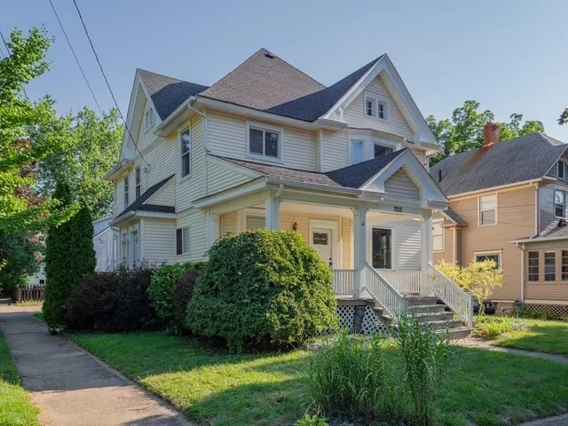 Foto principal - 703 Clinton Ave