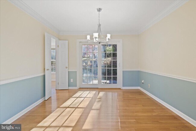 Foto del edificio - 6543 Cedarwood Ct