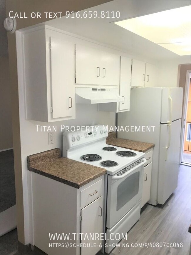 Building Photo - 770 Carro Dr