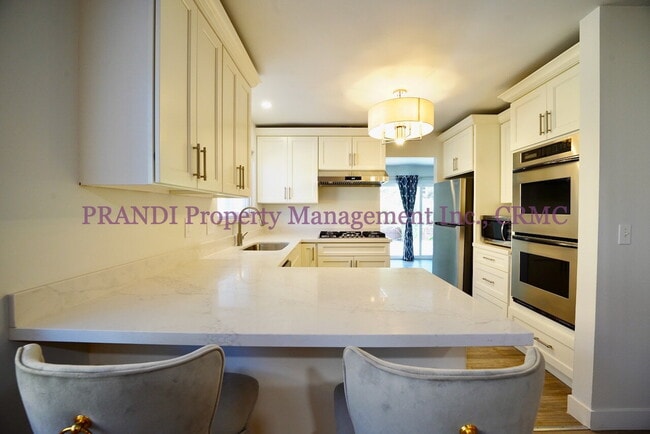 Foto del edificio - Remodeled San Marin Home with Recent Upgra...