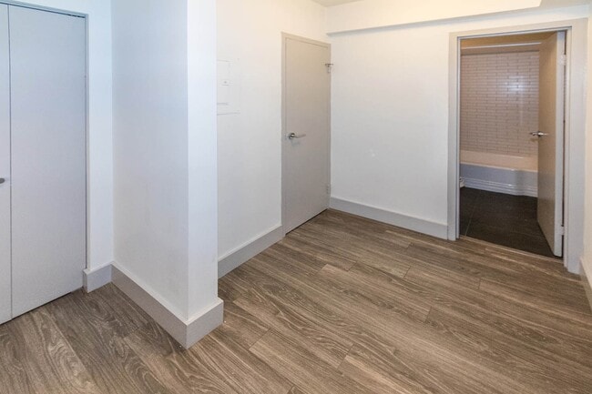 Interior Photo - Montclair on the Park