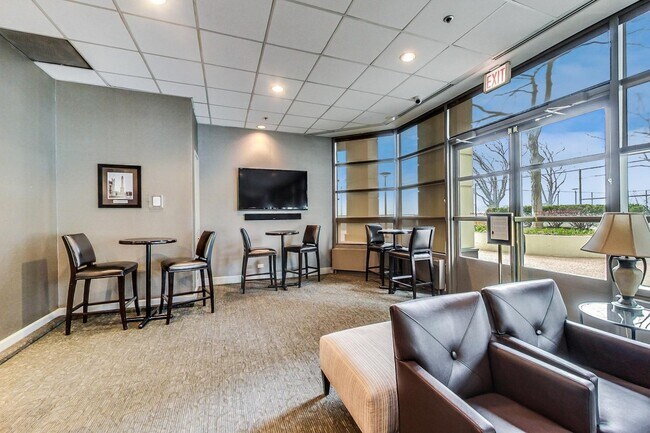 Foto del edificio - The Parkshore on Harbor Dr