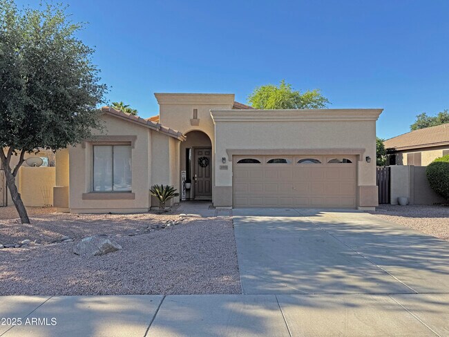 Building Photo - 3399 E Meadowview Ct