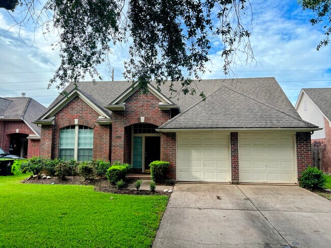 Foto del edificio - 4622 Forest Home Dr