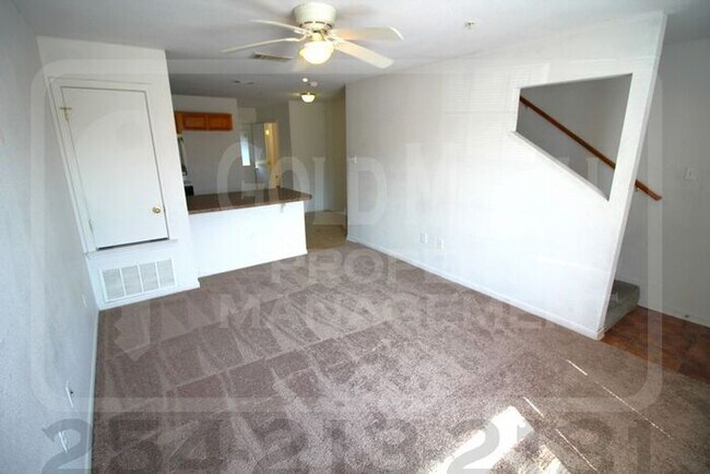 Building Photo - 1011 Lansberry Ct