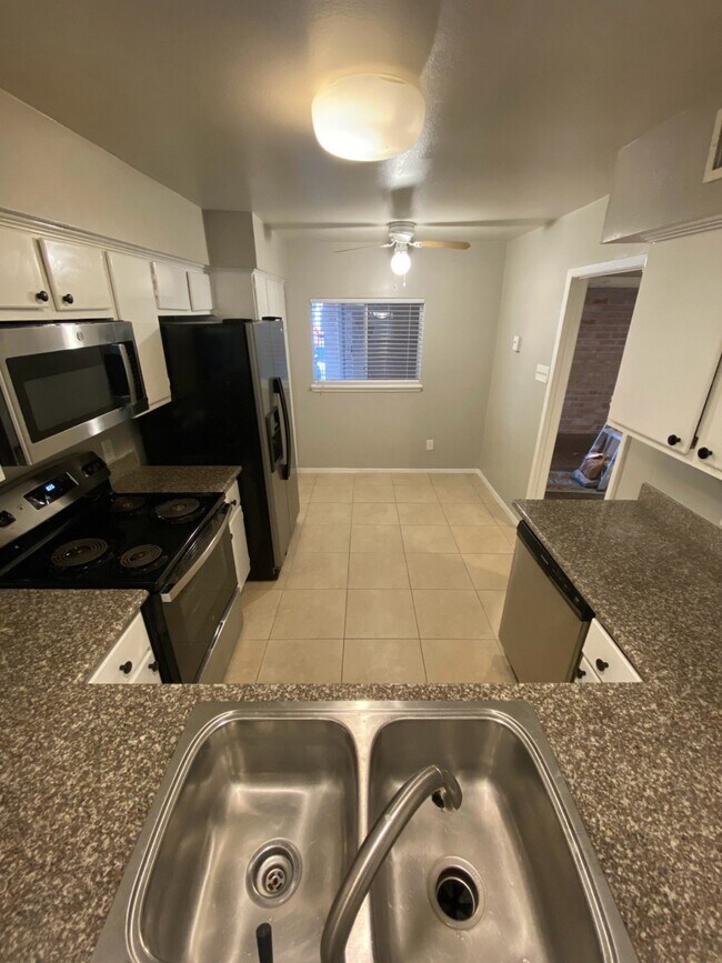 Foto del edificio - 2210 Dorrington St