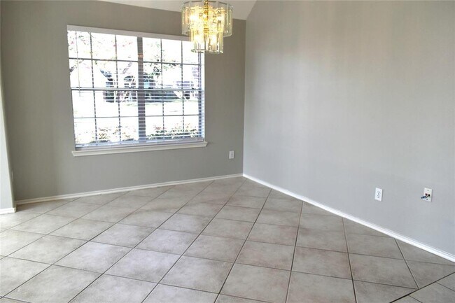 Foto del edificio - 510 Springhope Ct