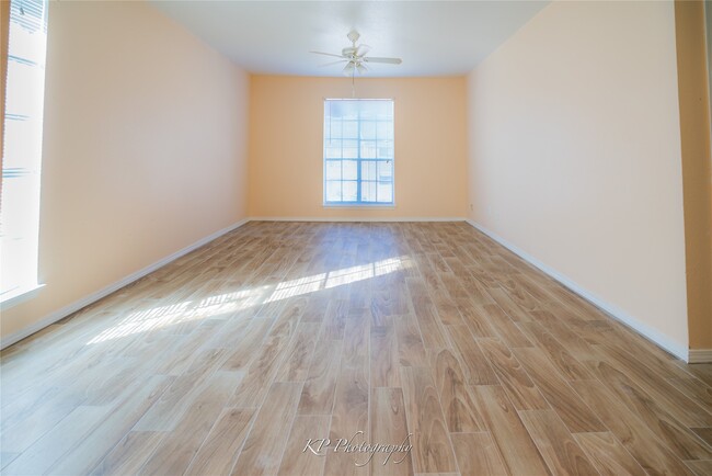 Foto del edificio - 12500 Sandpiper Dr