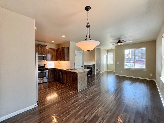 Building Photo - 2965 Yew Park Ln