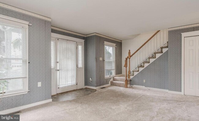 Building Photo - 623 Picadilly Dr