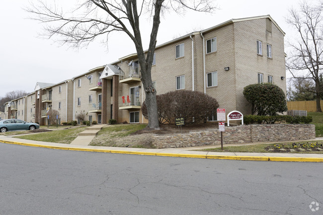 Foto del edificio - Hopkins Glen Apartment Phase I