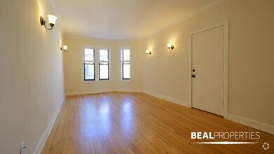 Building Photo - 4036 N Ashland Ave