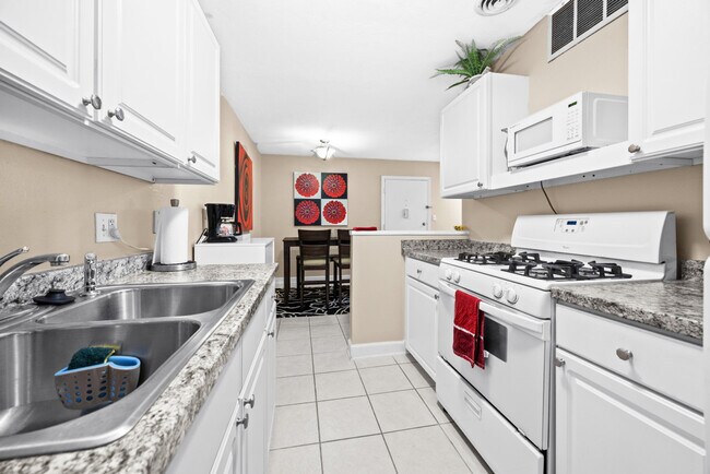 Foto del edificio - 1700 SW 16th Ct