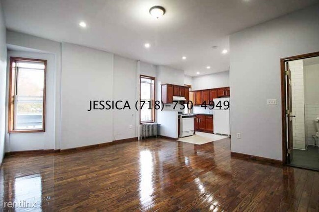 Building Photo - 861 Putnam Ave
