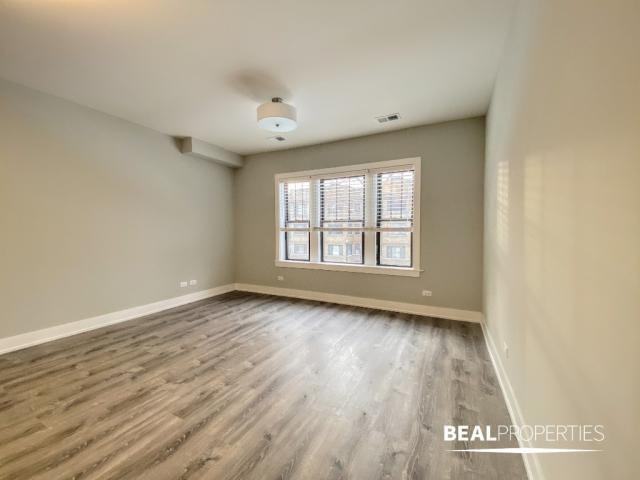 Foto del edificio - 2 bedroom in EVANSTON IL 60202