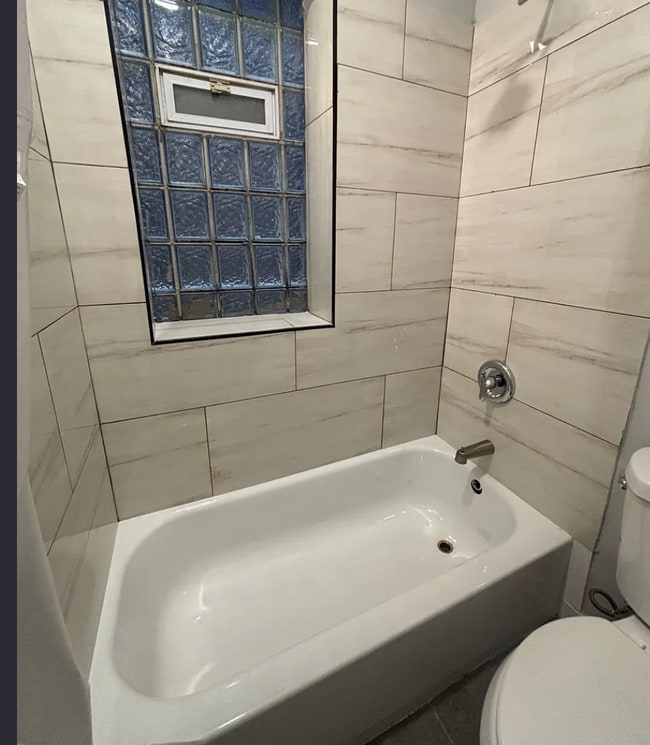 Foto del edificio - 853 N Wolcott Ave