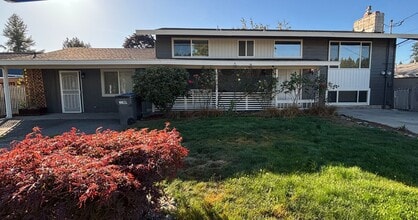 Building Photo - 2248 Madrona Dr SE