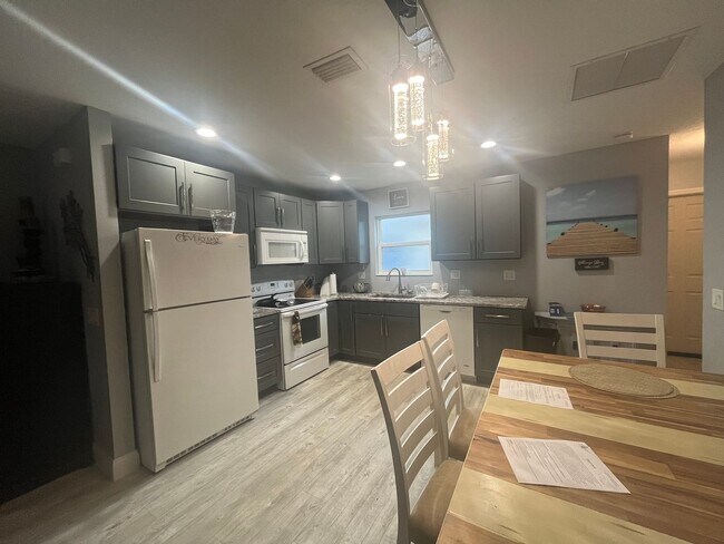 Foto del edificio - Fully Furnished Flagler Beach Rental – Utilities Included