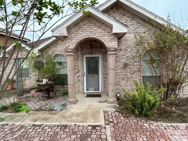 Primary Photo - 2761 Mustang St