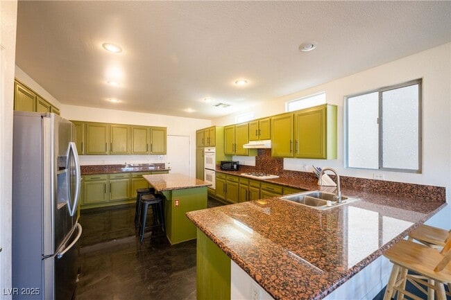 Foto del edificio - 359 Hoskins Ct